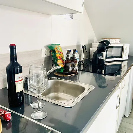 Jimena Maro En El Centro De *