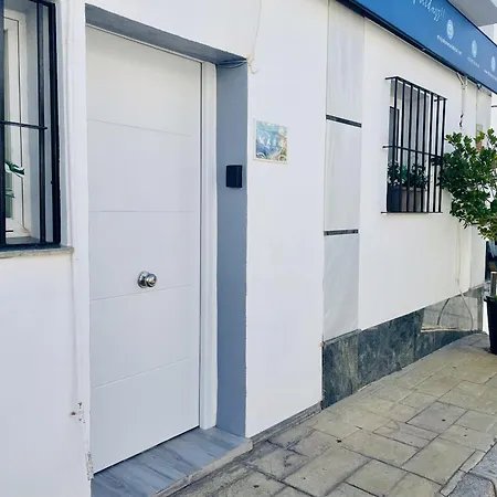 Jimena Maro En El Centro De * Nerja