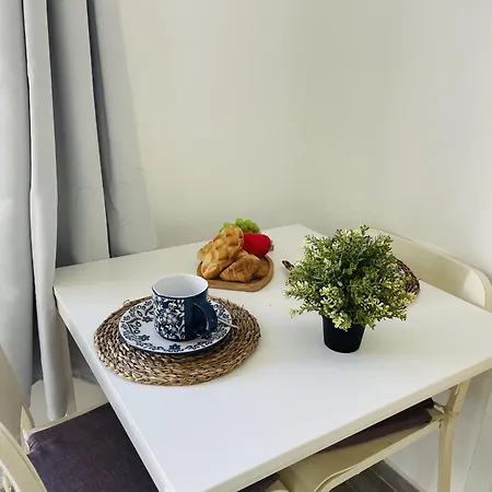 Jimena Maro En El Centro De * Nerja