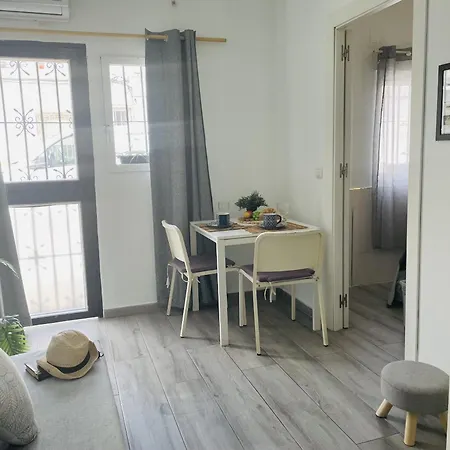 Jimena Maro En El Centro De *