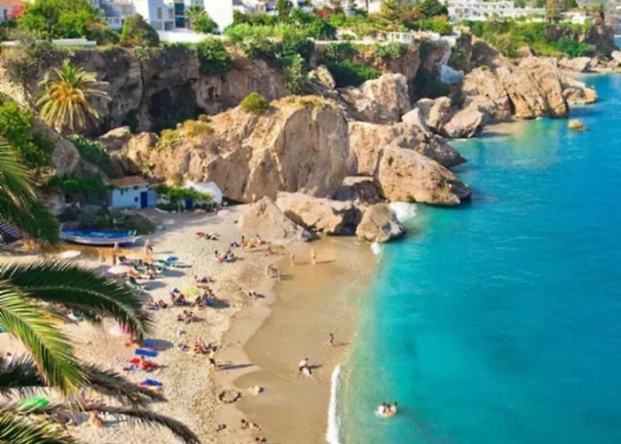 Jimena Maro En El Centro De Nerja