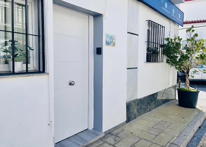 Jimena Maro En El Centro De * Nerja